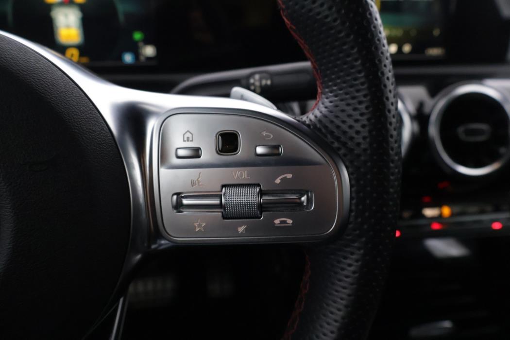 MERCEDES-BENZ CLA 2020
