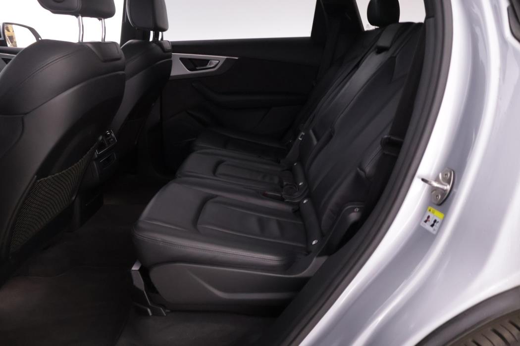AUDI Q7 2017