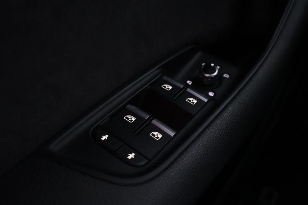 AUDI Q7 2017