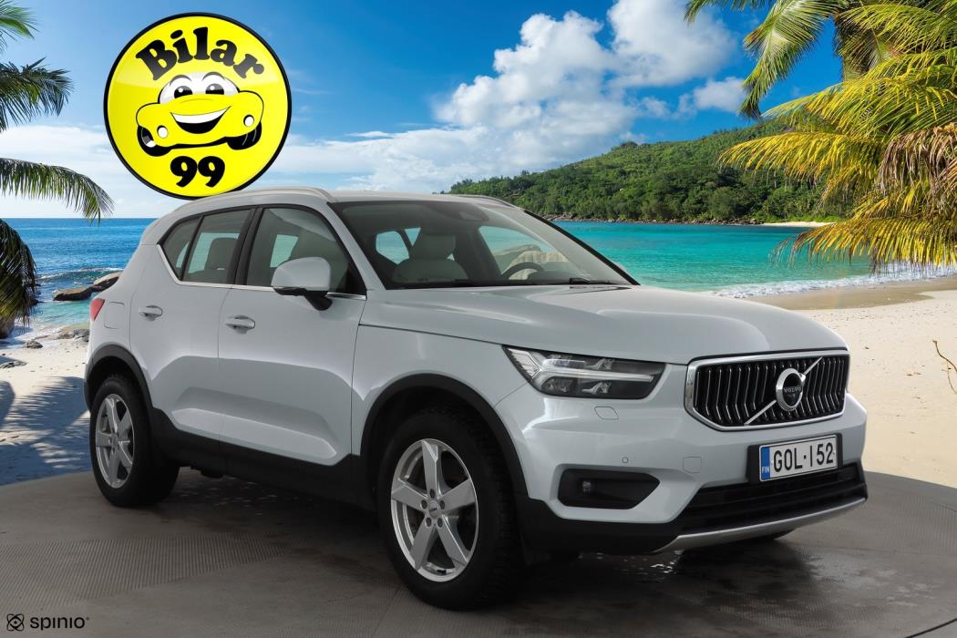 VOLVO XC40 2021