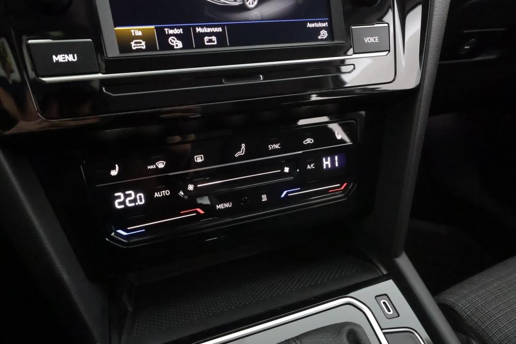 VOLKSWAGEN Passat 2021