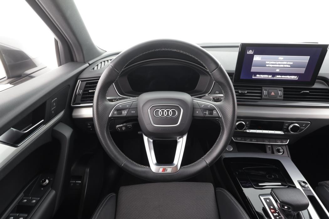AUDI Q5 2021