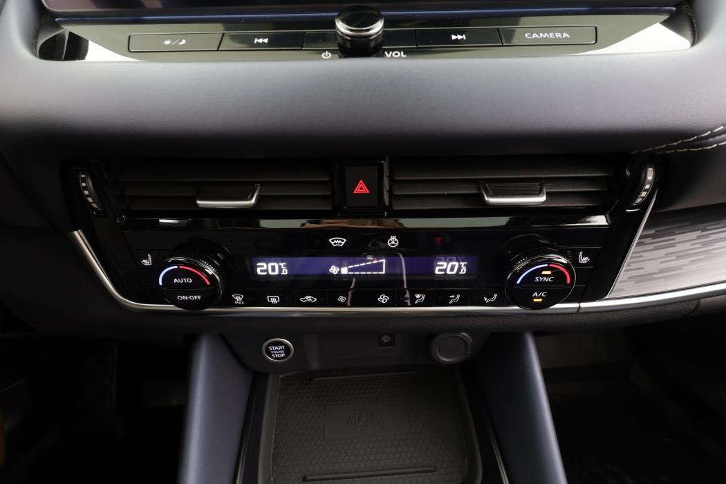 NISSAN Qashqai 2023