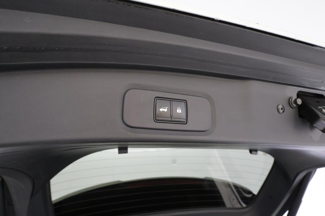 NISSAN Qashqai 2023