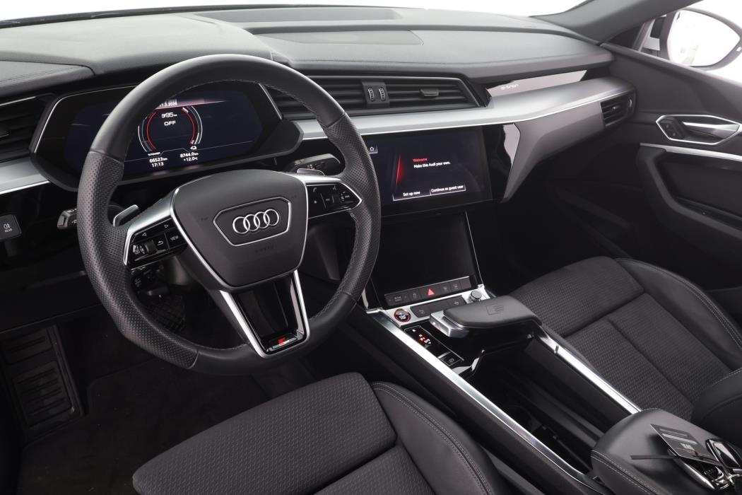 AUDI E-TRON 2023