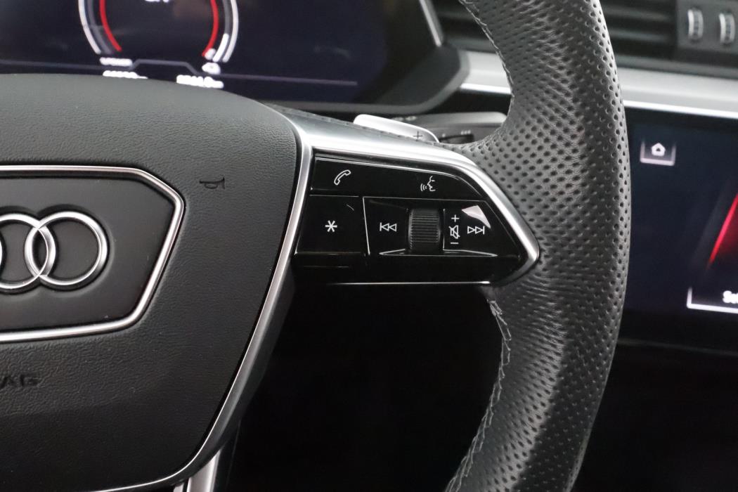 AUDI E-TRON 2023