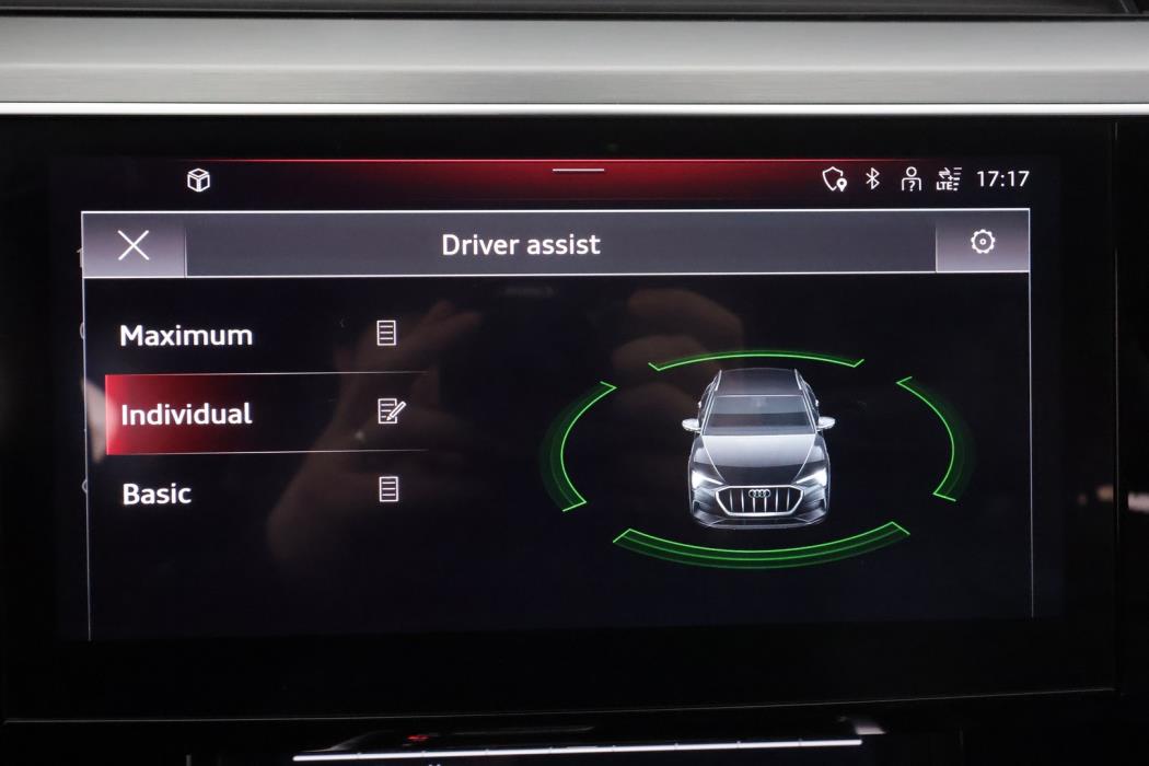 AUDI E-TRON 2023