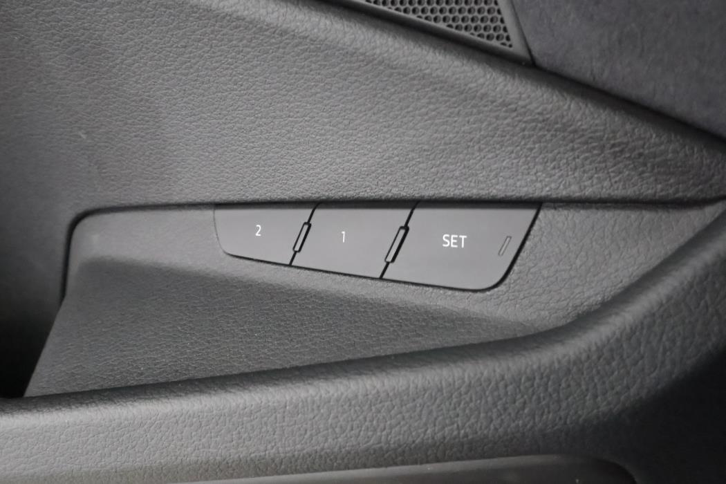 AUDI E-TRON 2023