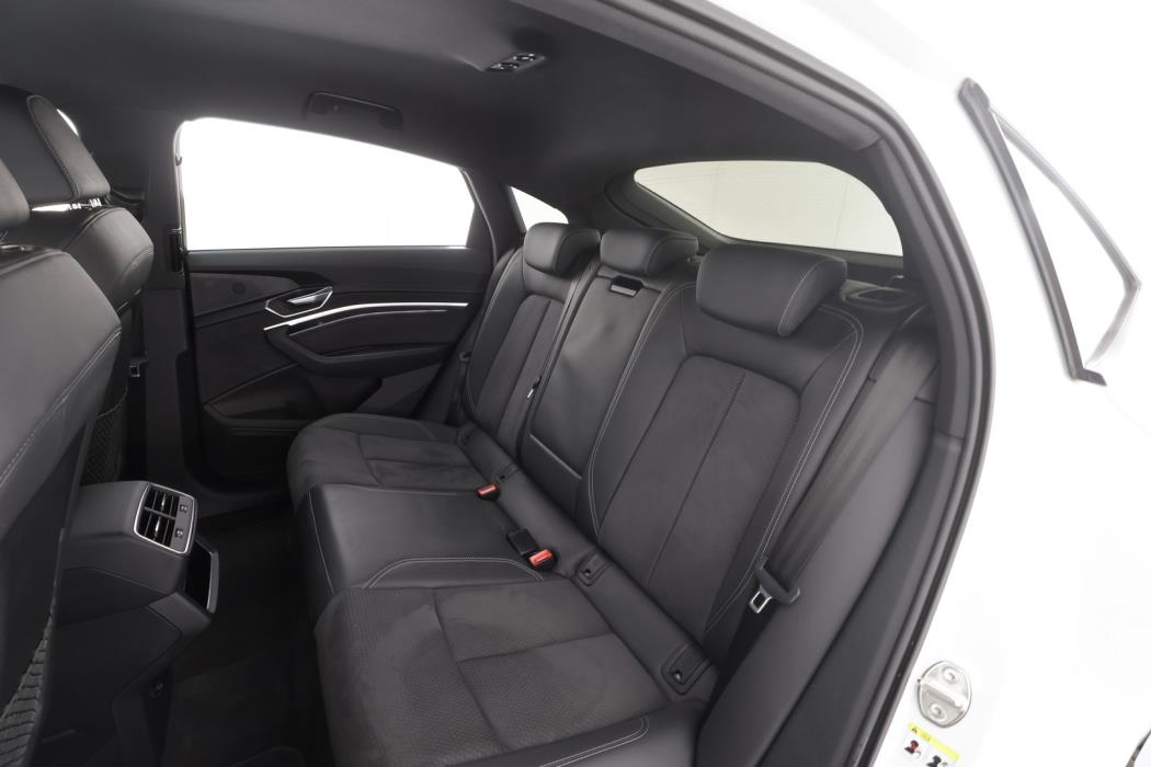AUDI E-TRON 2023