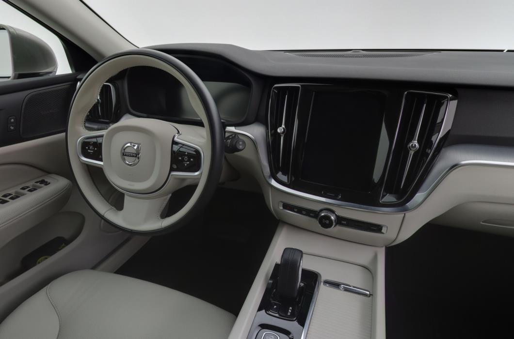 VOLVO V60 2021