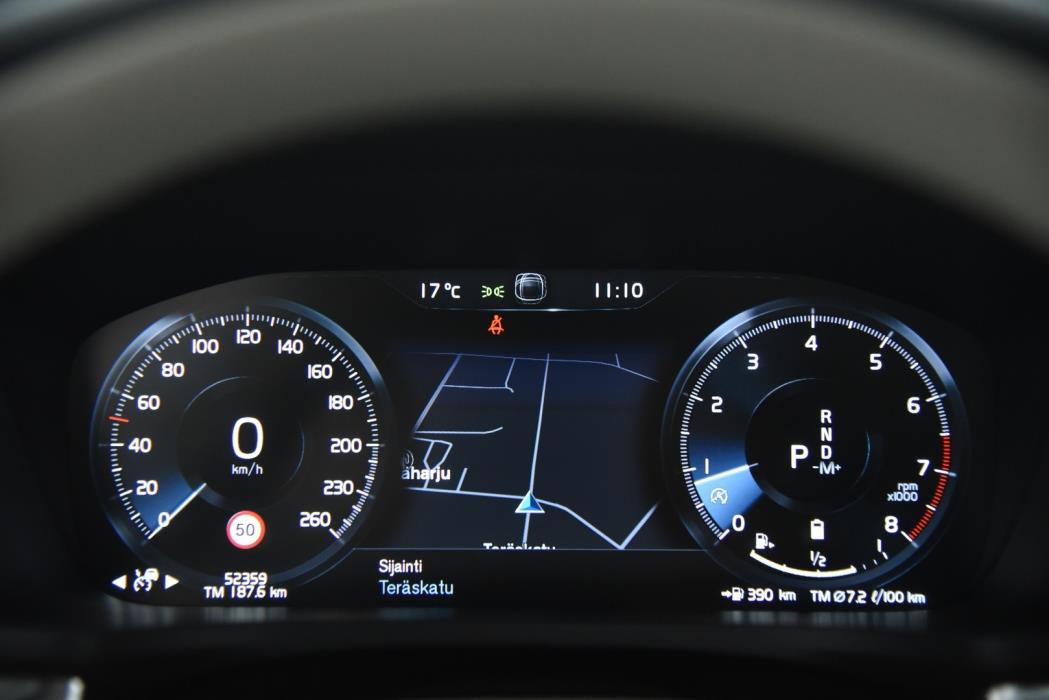 VOLVO V60 2021