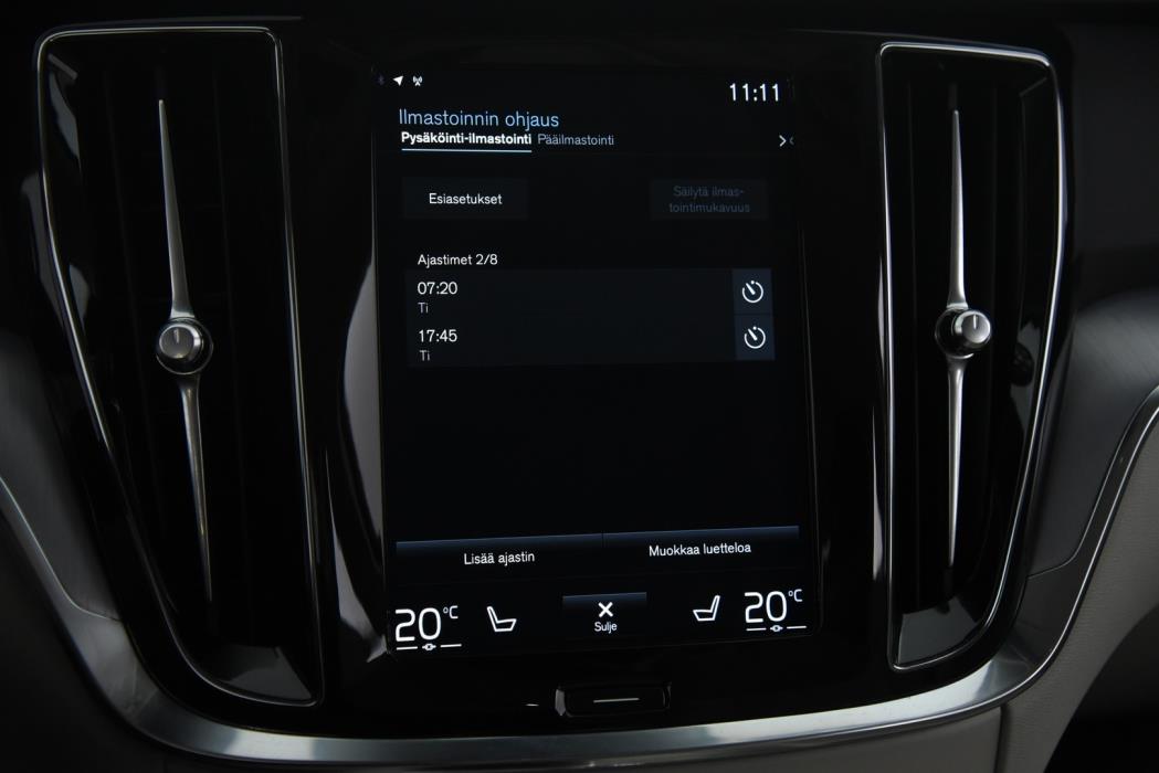 VOLVO V60 2021