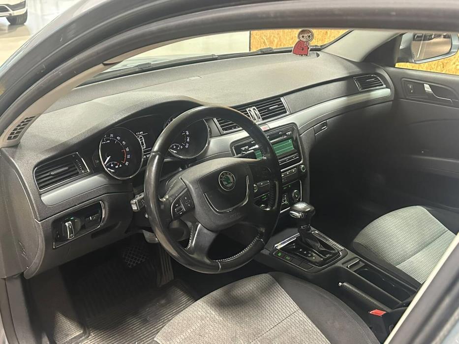 SKODA Superb 2008