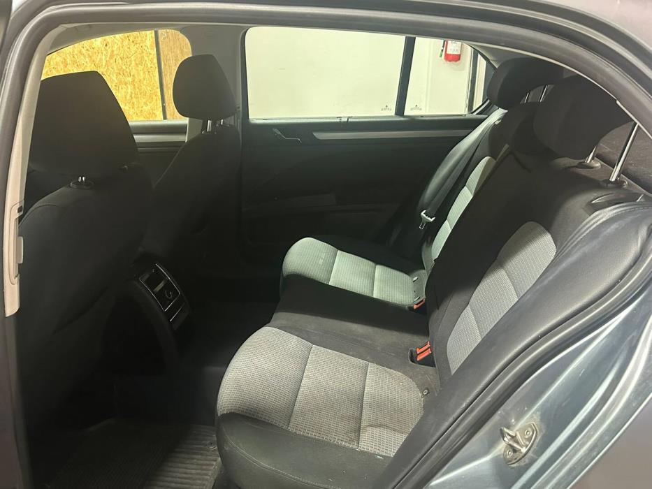 SKODA Superb 2008