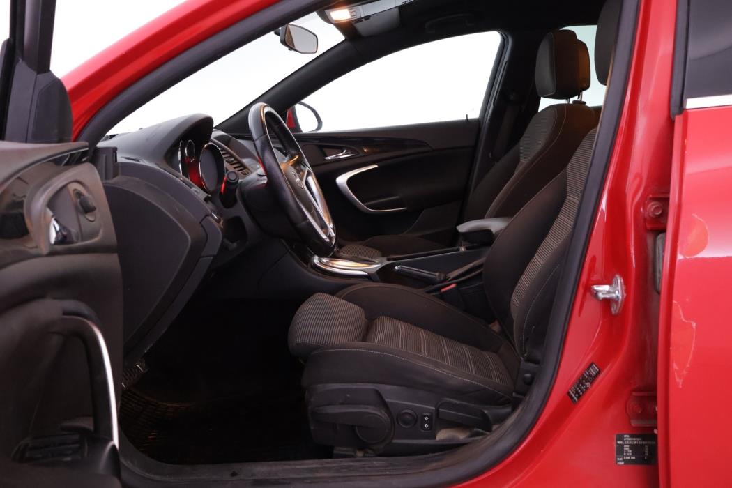 OPEL Insignia 2011