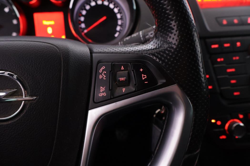 OPEL Insignia 2011