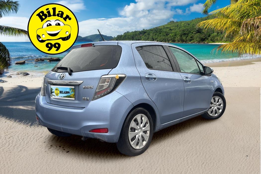 TOYOTA Yaris 2012