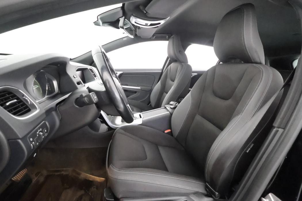 VOLVO V60 2014