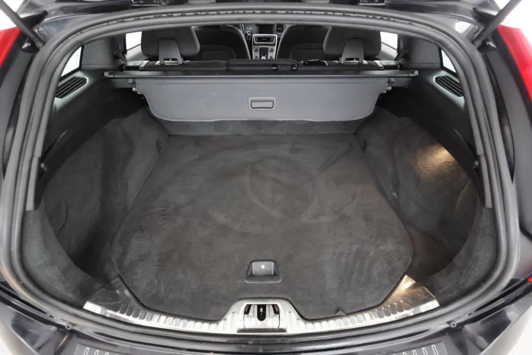 VOLVO V60 2014