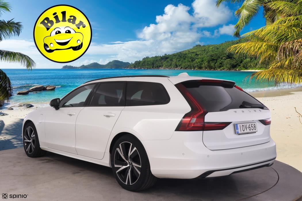 VOLVO V90 2022