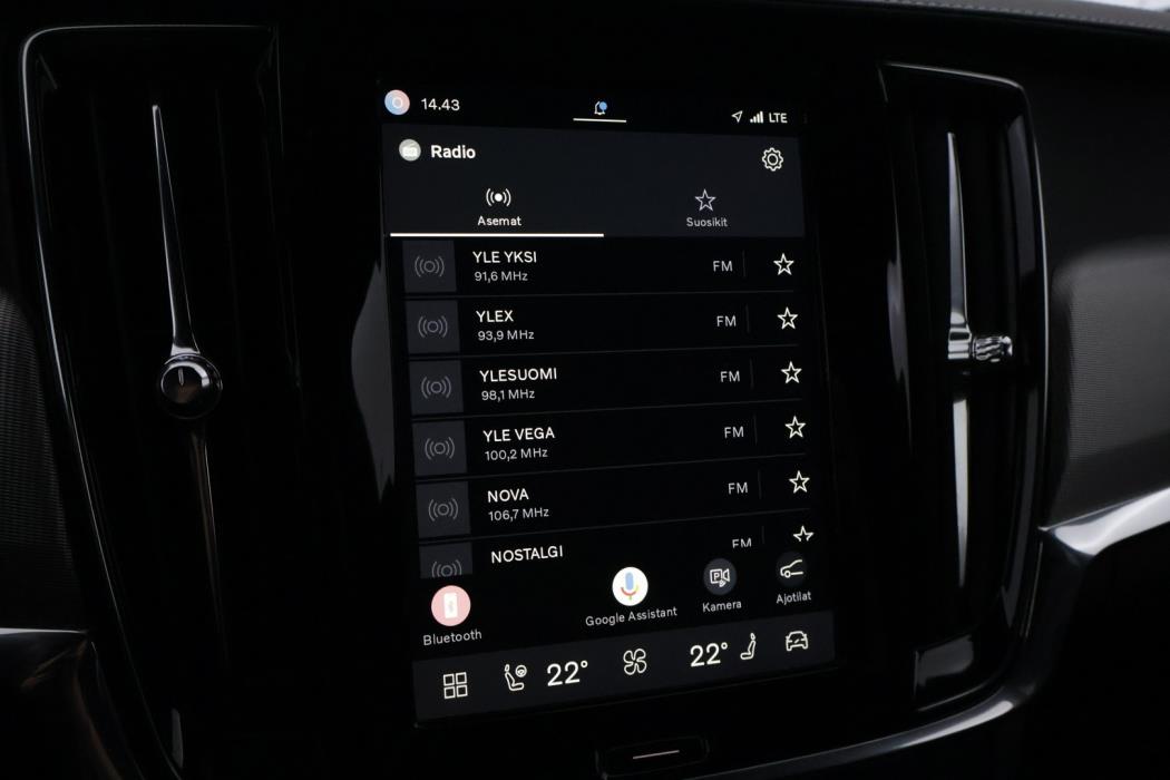 VOLVO V90 2022