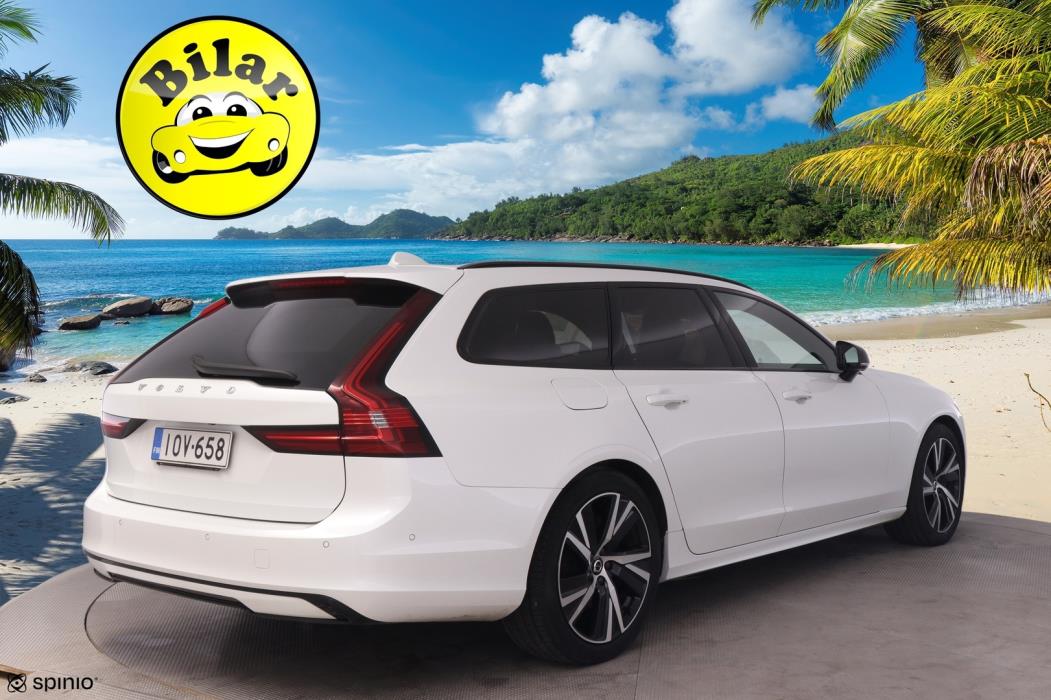 VOLVO V90 2022