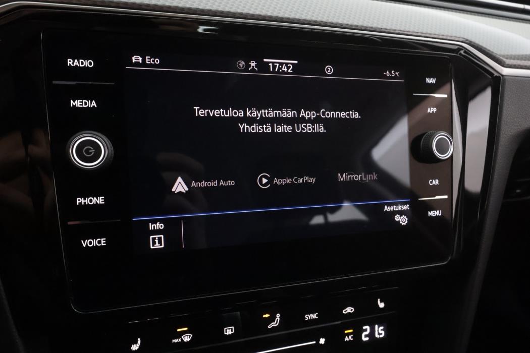 VOLKSWAGEN Passat 2021