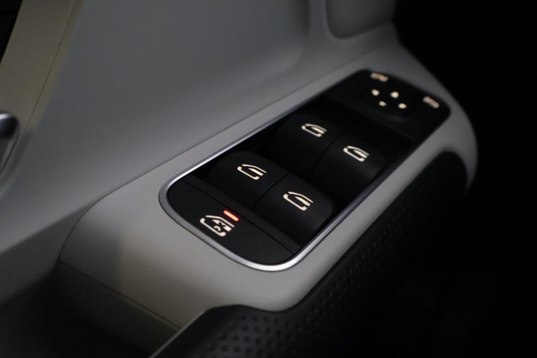 MERCEDES-BENZ B 2019