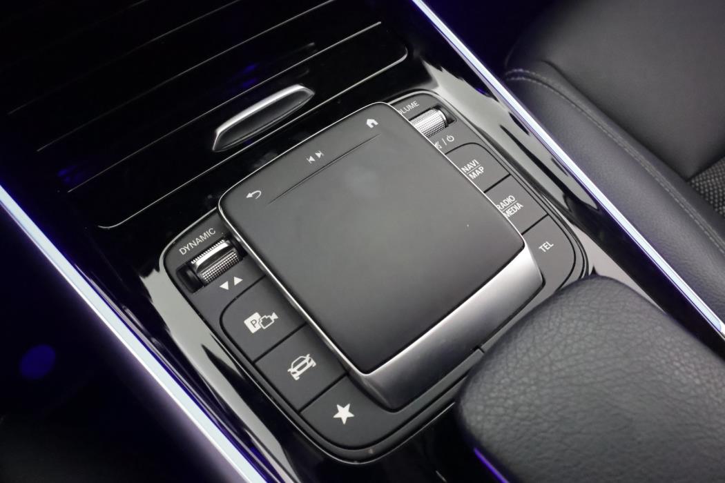 MERCEDES-BENZ EQB 2024