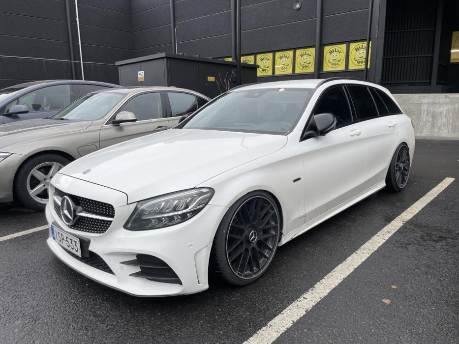 MERCEDES-BENZ C 2020