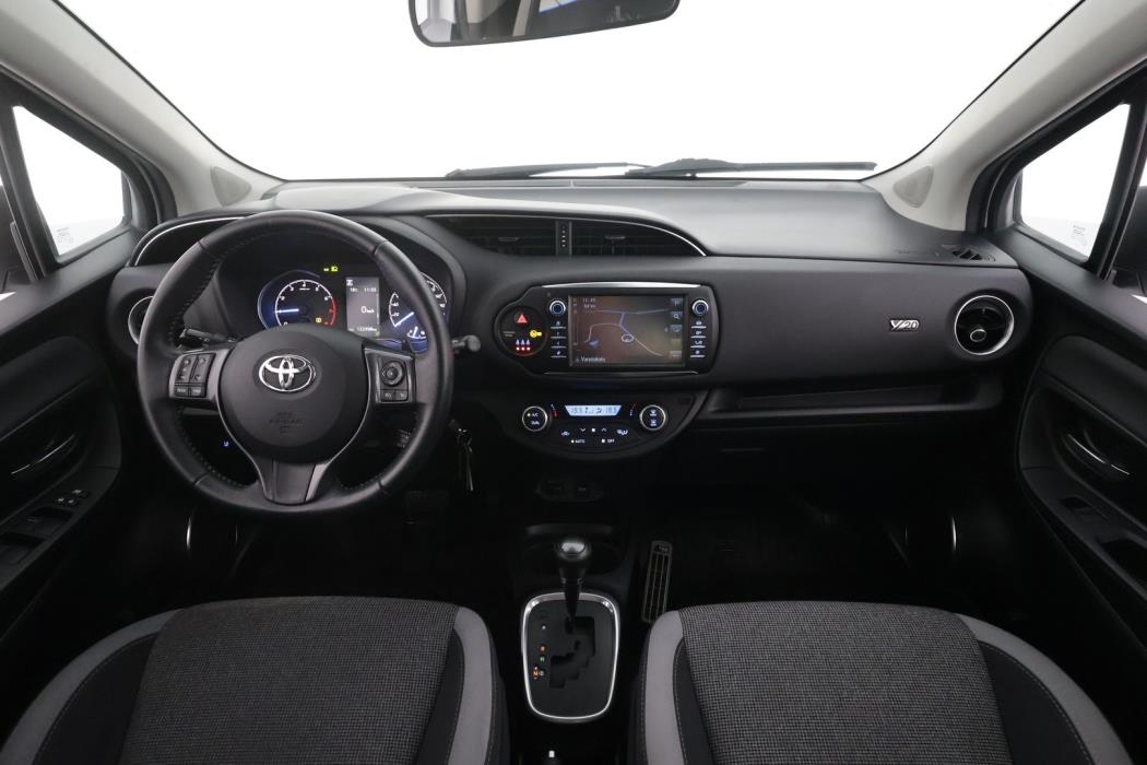 TOYOTA Yaris 2020