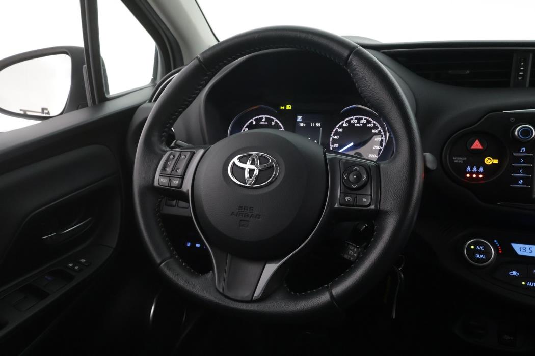 TOYOTA Yaris 2020