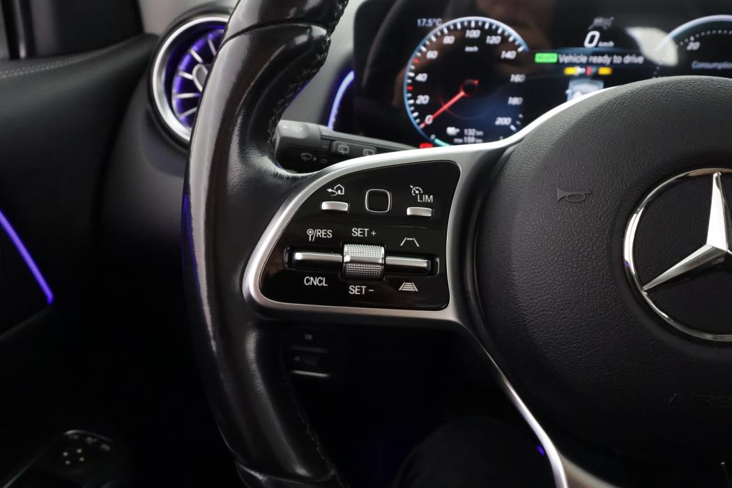 MERCEDES-BENZ EQB 2023