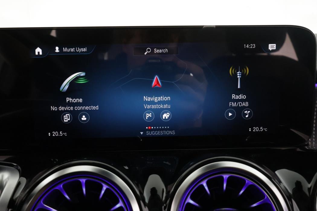 MERCEDES-BENZ EQB 2023