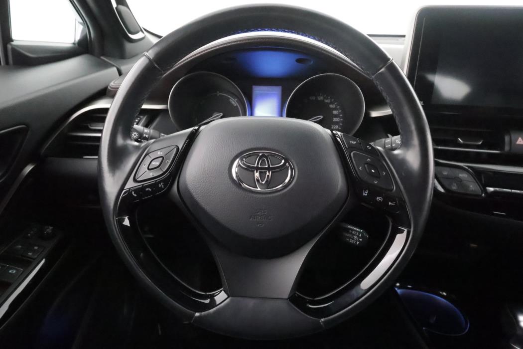 TOYOTA C-HR 2018