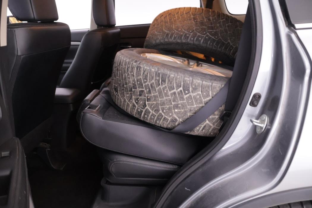 MITSUBISHI Outlander 2014