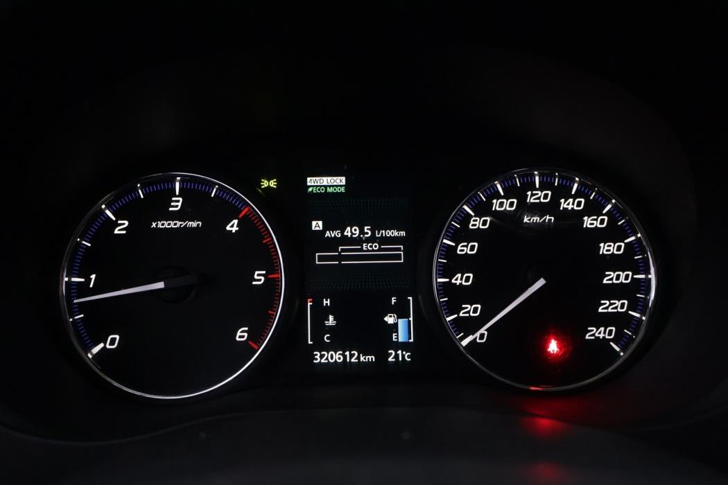 MITSUBISHI Outlander 2014