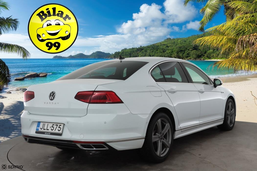 VOLKSWAGEN Passat 2022