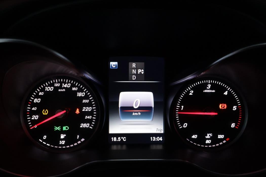 MERCEDES-BENZ C 2016