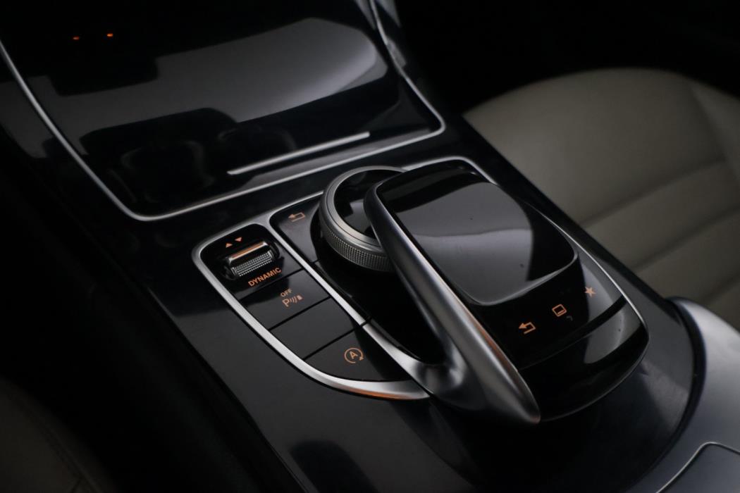MERCEDES-BENZ C 2016