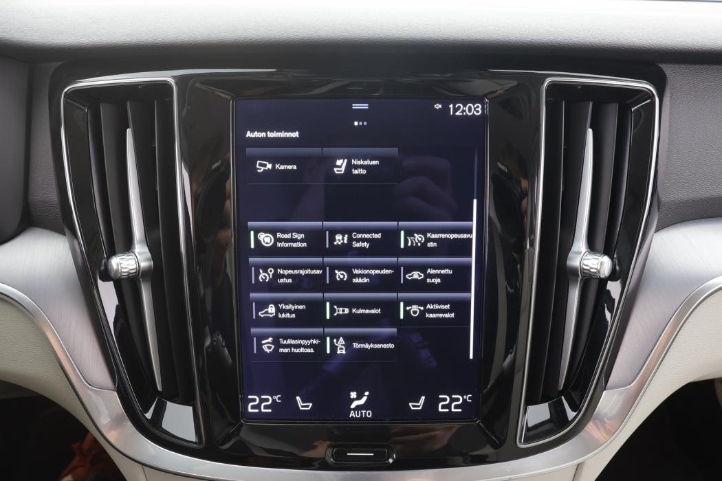 VOLVO V60 2021