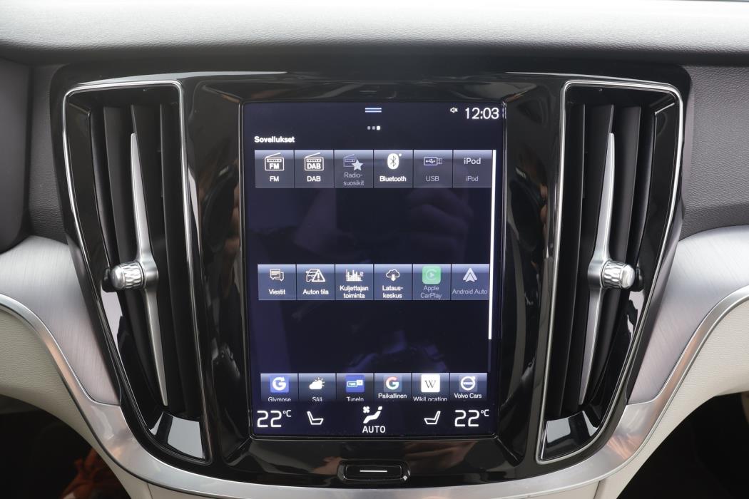VOLVO V60 2021