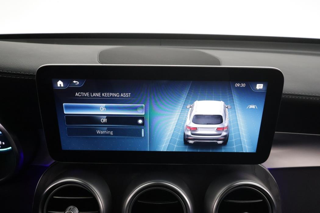 MERCEDES-BENZ GLC 2022