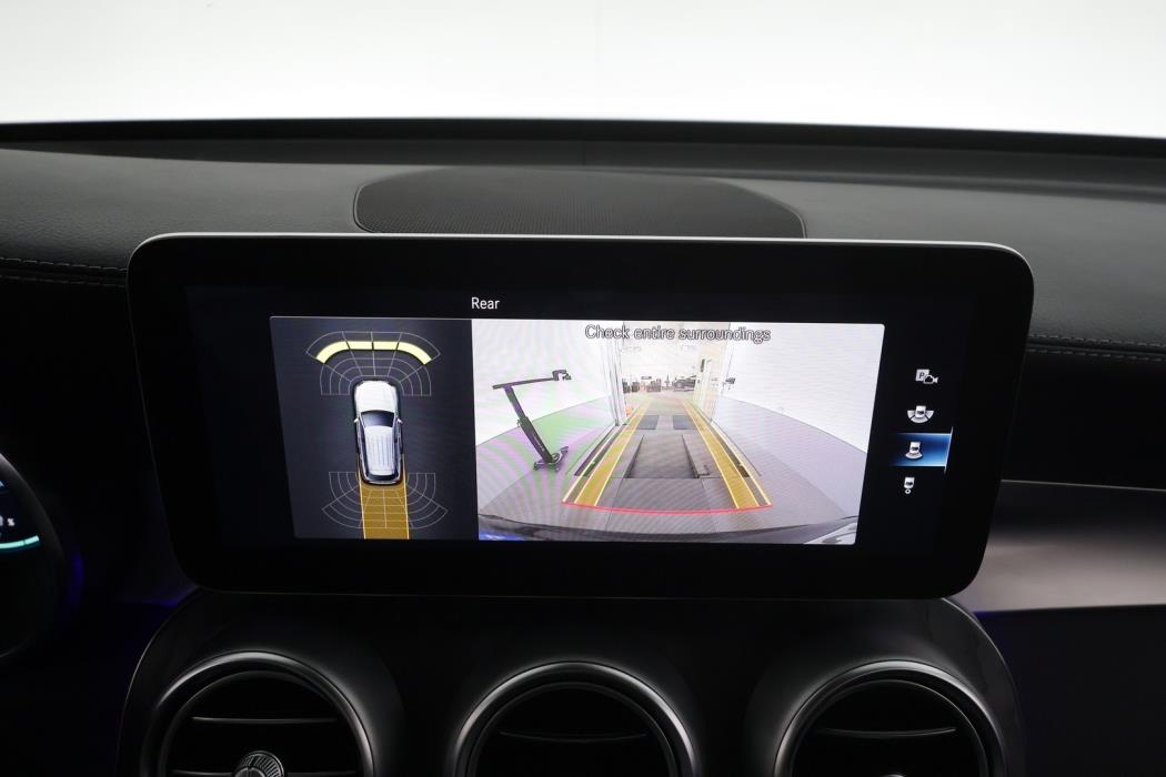 MERCEDES-BENZ GLC 2022