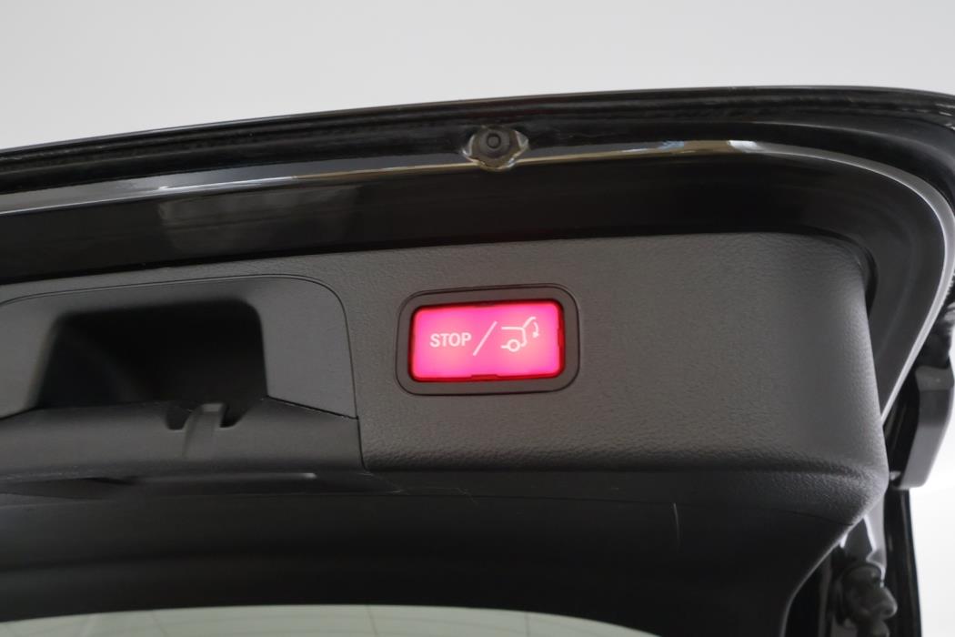 MERCEDES-BENZ GLC 2022