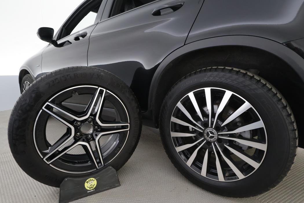 MERCEDES-BENZ GLC 2022