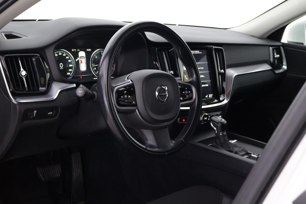 VOLVO V60 2020