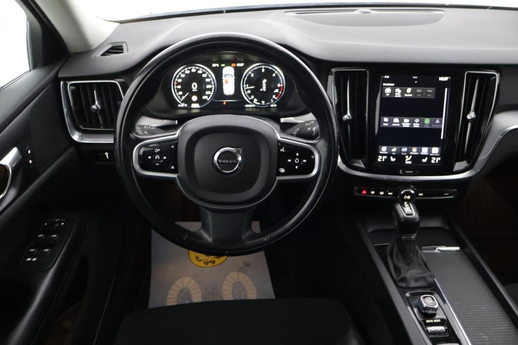 VOLVO V60 2020