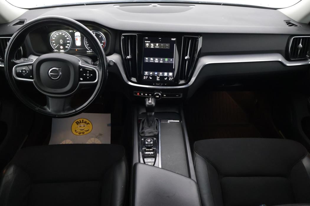 VOLVO V60 2020