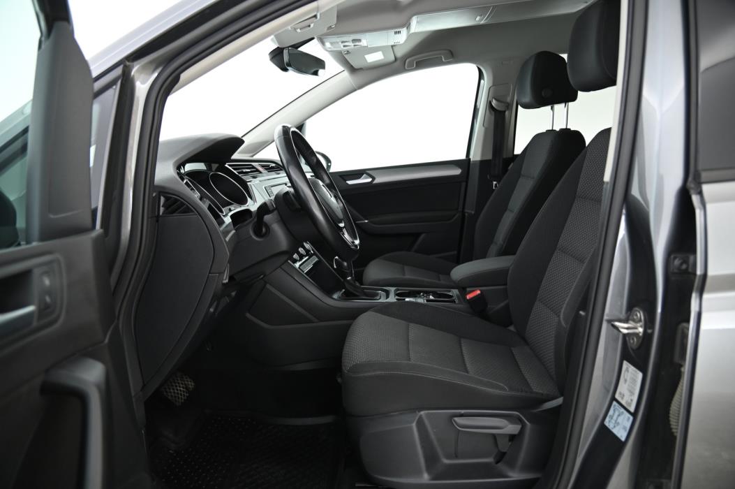 VOLKSWAGEN TOURAN 2017